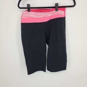 Lululemon yoga capri pant